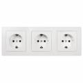 FLAIR 3fach-Steckdose 1534810+3x804 weiß Schraubanschluss 250V~ 16A Unterputz Schutzkontakt 3er