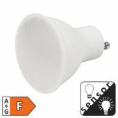   Sensor Led Strahler GU10 warmwei&szlig; 400lm 120� 230V 4,7W mit D&auml;mmerungssensor