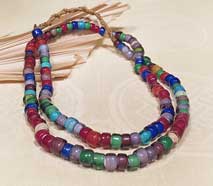 Nagaland TRADEBEADS - 1 Strang - Kette - alte Glasperlen - WEISSES HERZ - Nepal